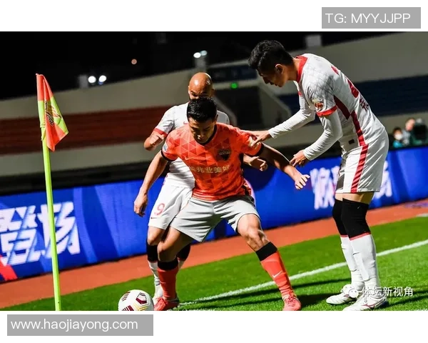 北京足球队以74分稳居锦标赛积分榜首位争冠形势一片大好 北京足球队以74分稳居锦标赛积分榜首位争冠形势一片大好