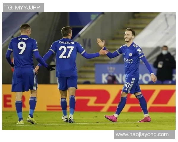 英超足球笔记：深入解析英超联赛的战术演变与球员表现